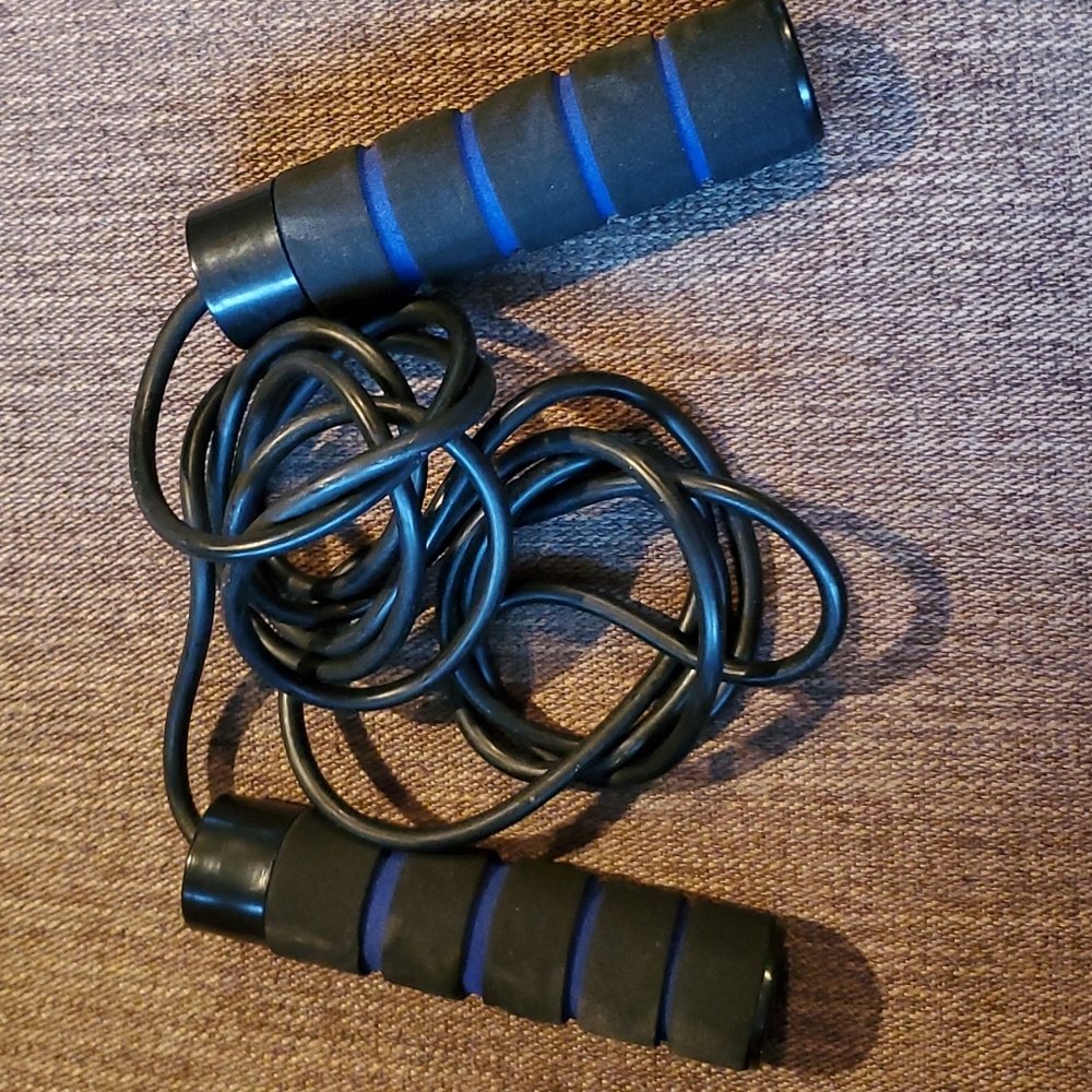 Jump rope with weighted handles